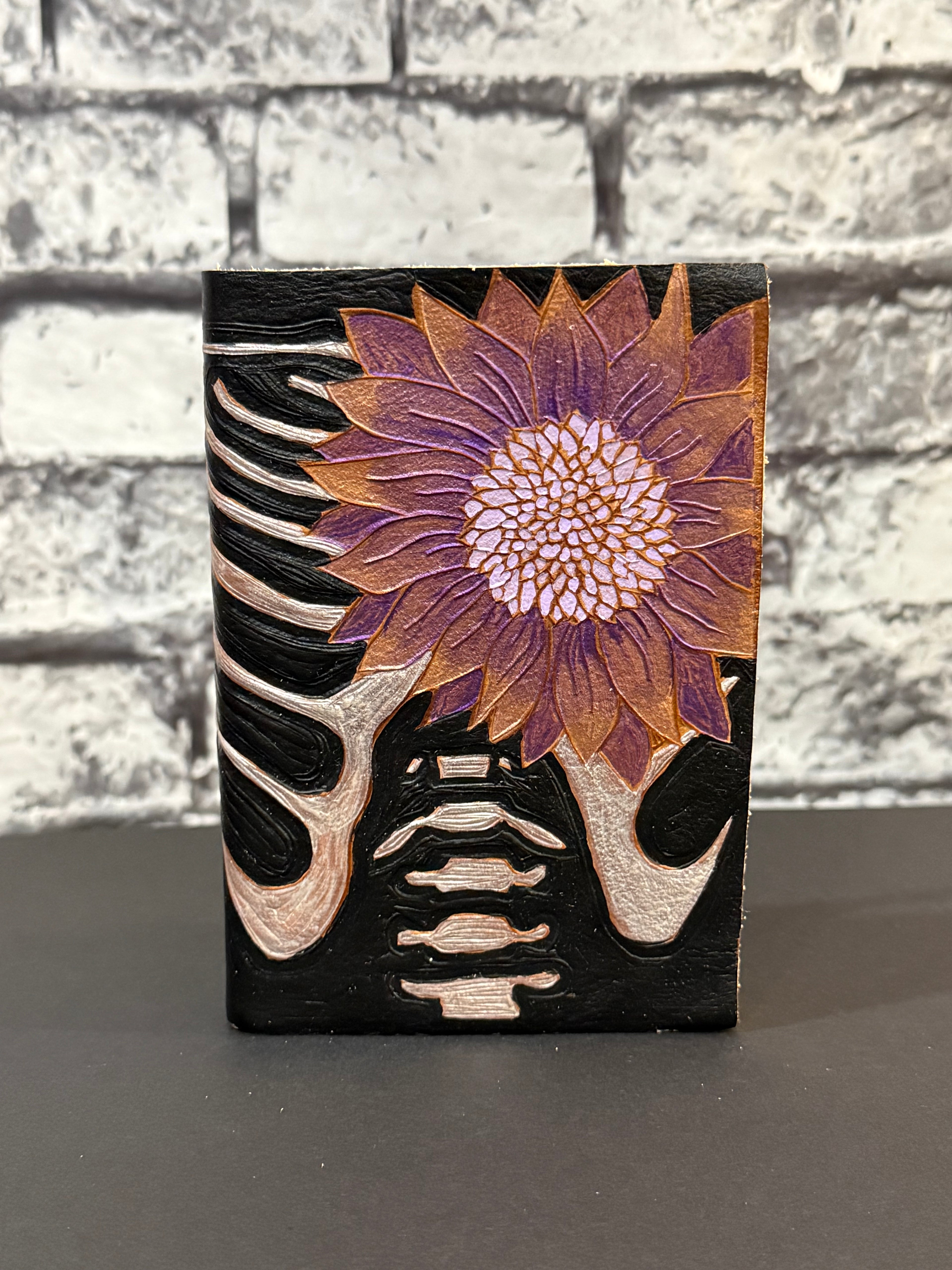 Handmade Leather Journal Flower Ribs